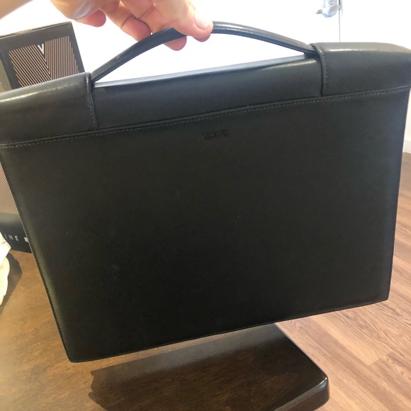 tumi padfolio